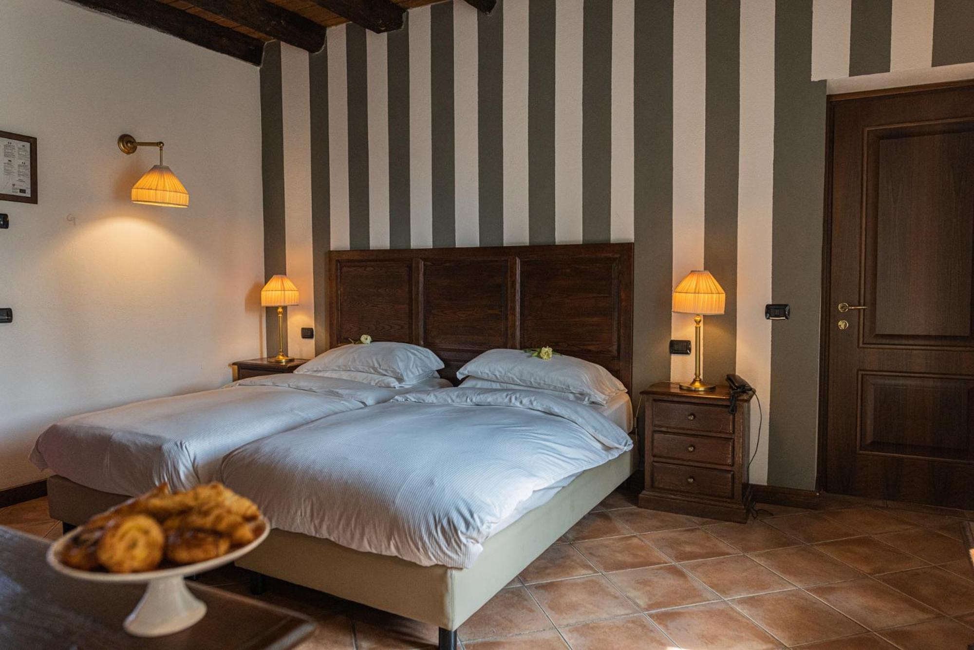 Al Castello Resort Sillavengo Εξωτερικό φωτογραφία
