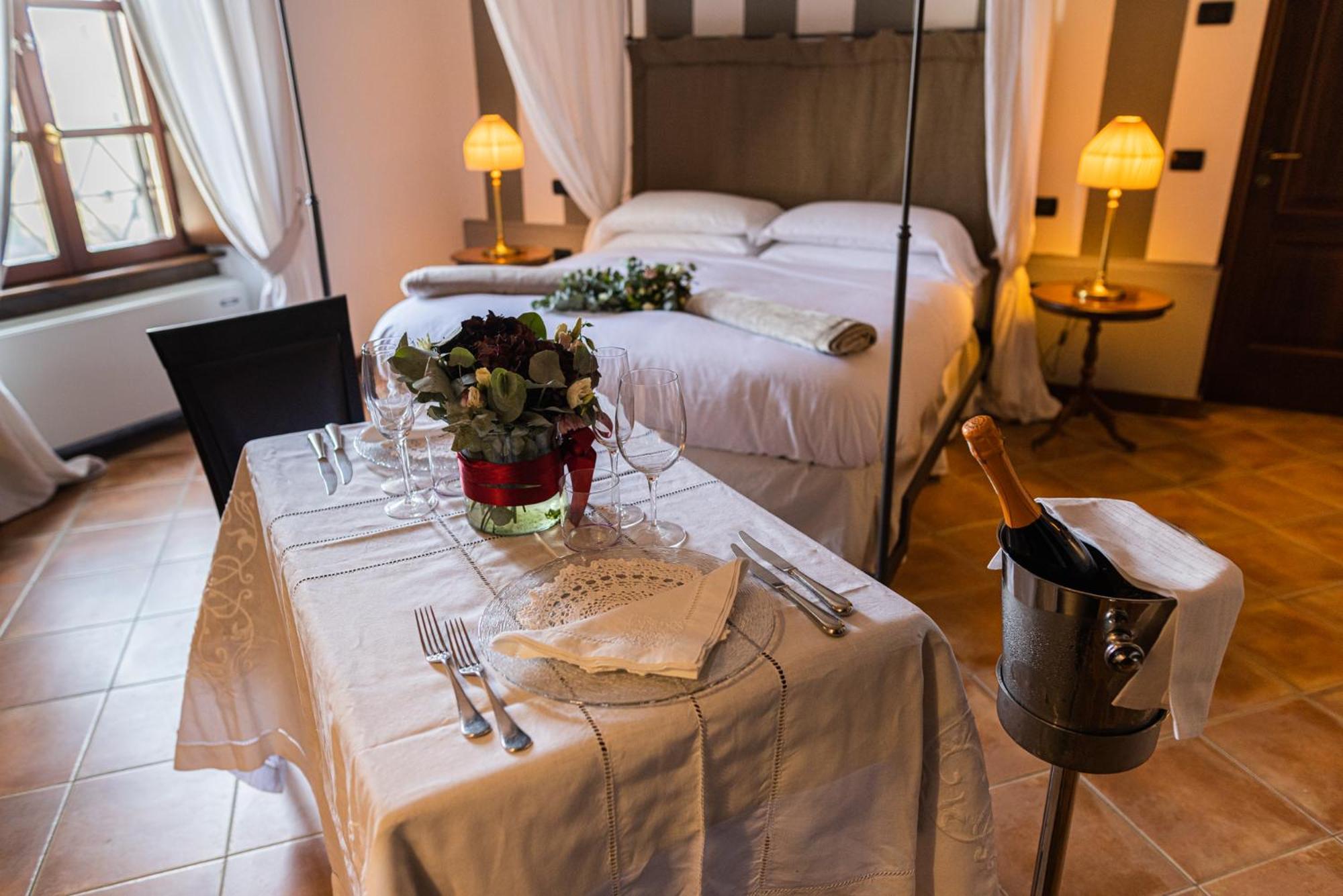 Al Castello Resort Sillavengo Εξωτερικό φωτογραφία