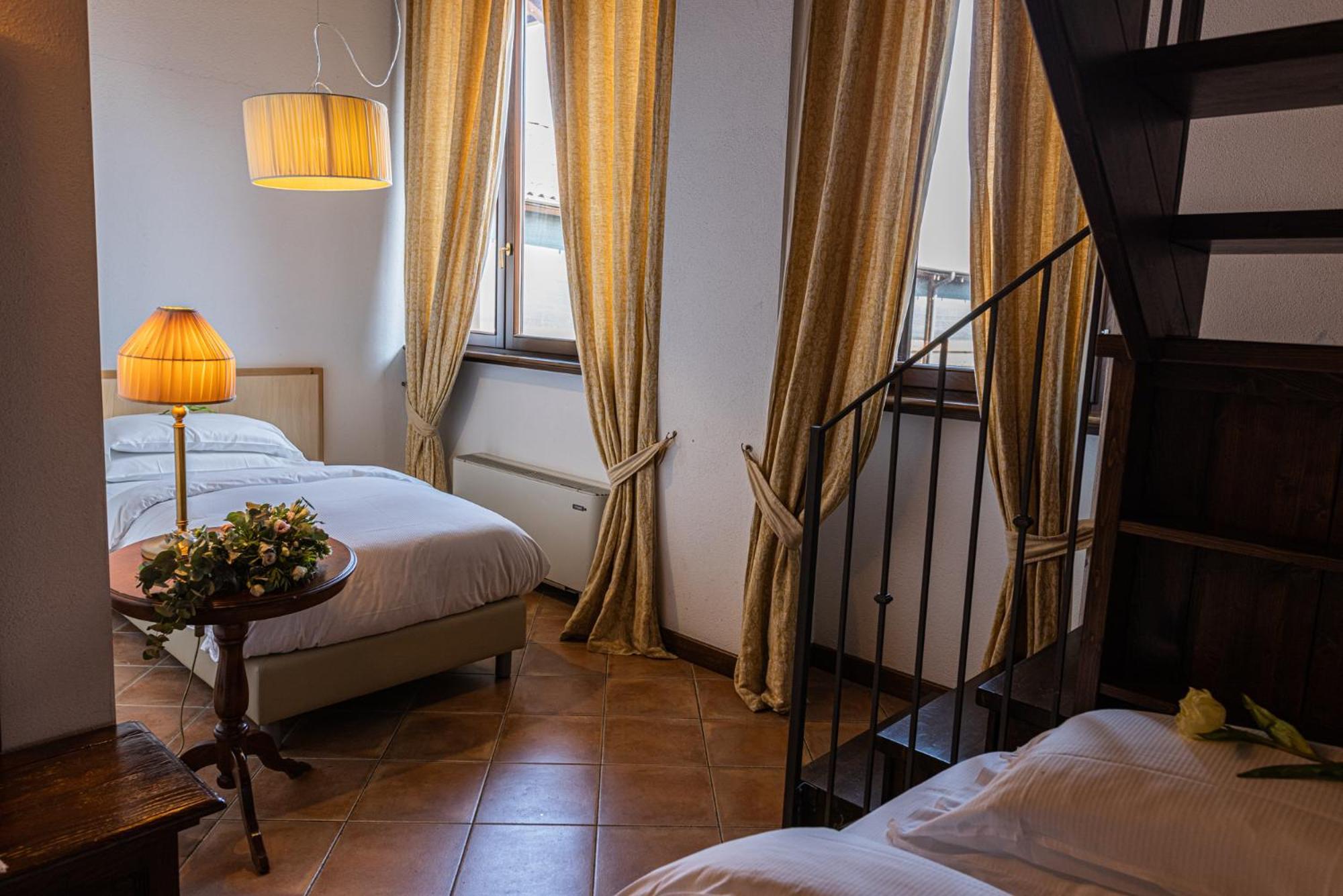 Al Castello Resort Sillavengo Εξωτερικό φωτογραφία