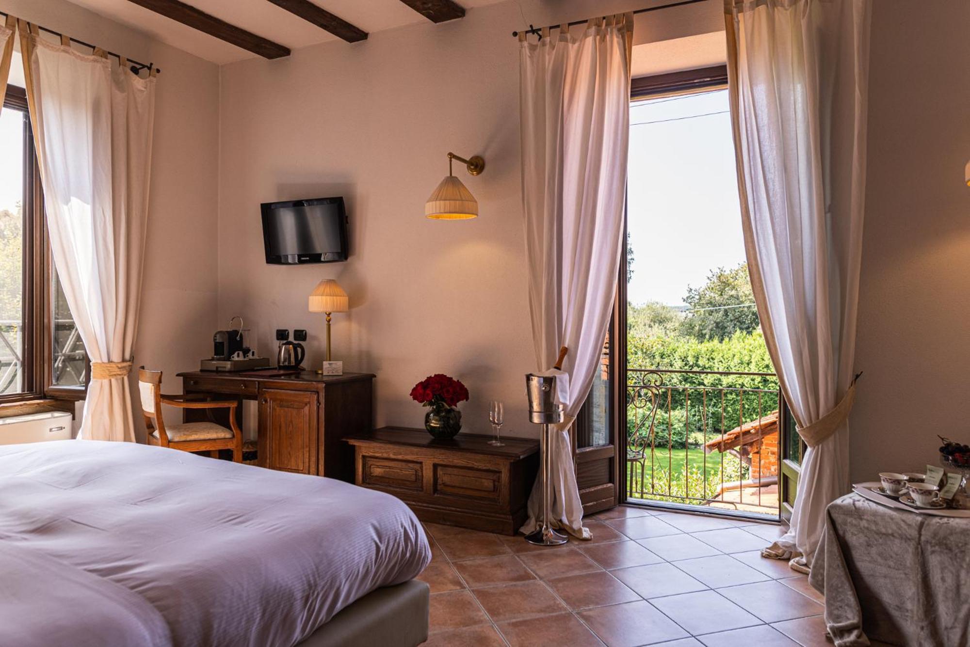 Al Castello Resort Sillavengo Εξωτερικό φωτογραφία